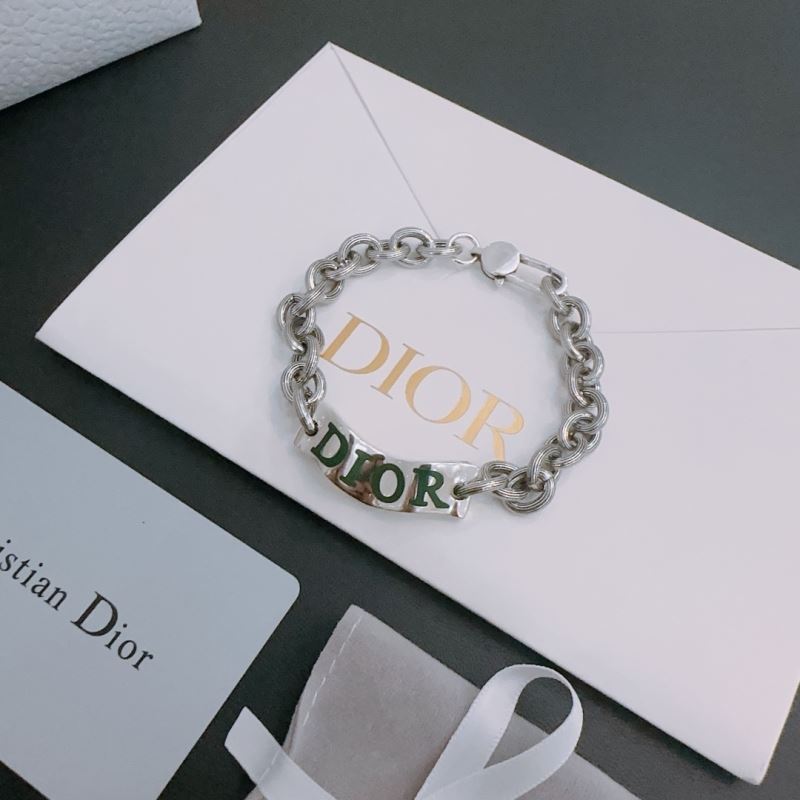 chr1st1an D10r bracelets